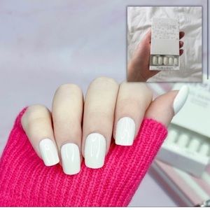 Red Aspen Nail Dahses - new never opened